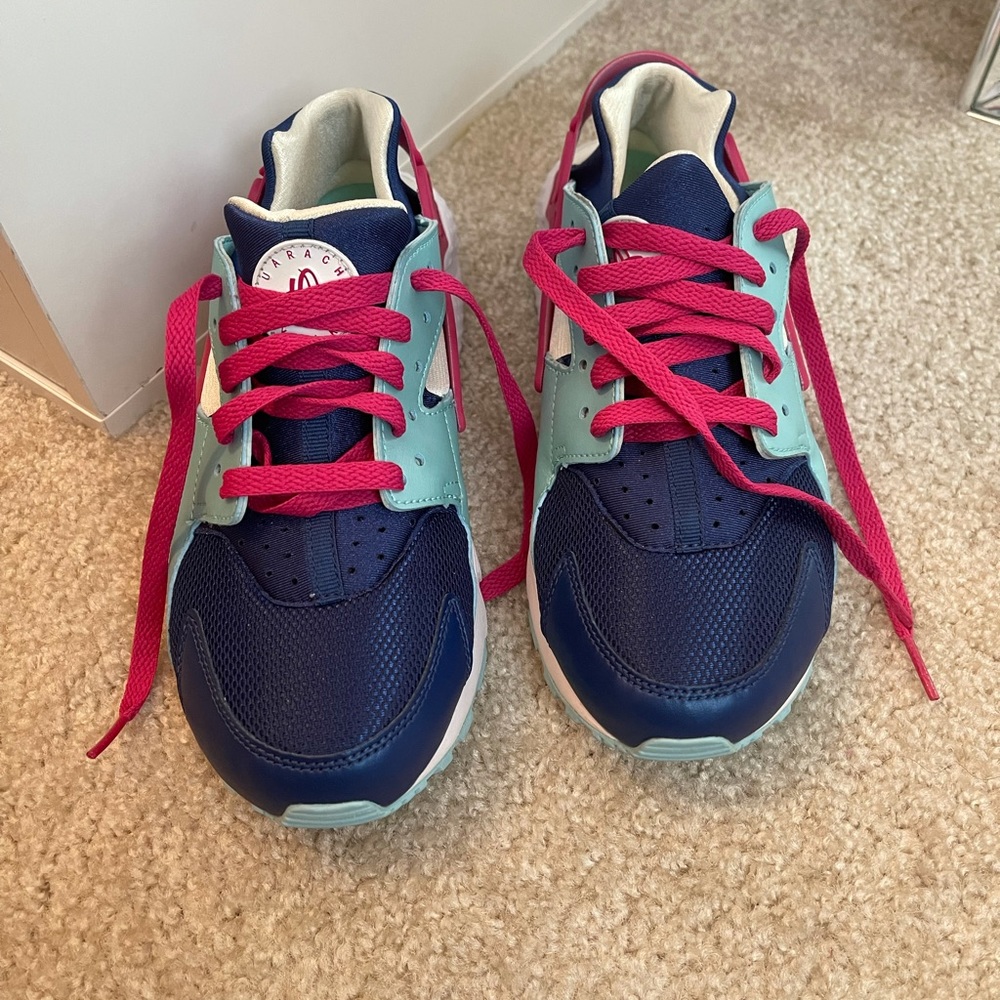 Nike Huarache Air | size 6 in boys